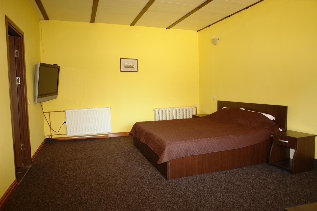 Pensiunea Casa Benko Bacău Buitenkant foto