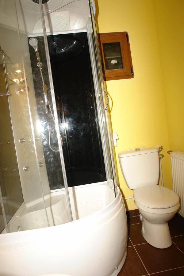 Pensiunea Casa Benko Bacău Buitenkant foto